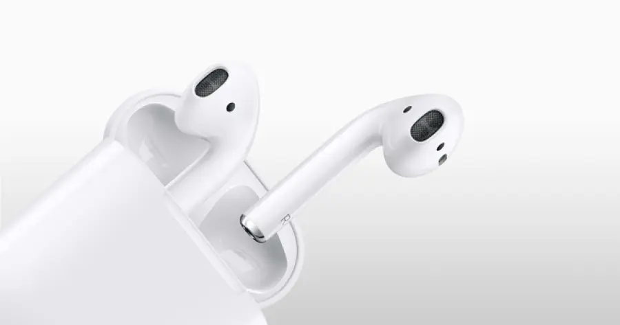 Airpods, a sorpresa arrivano gli auricolari senza filo della Apple